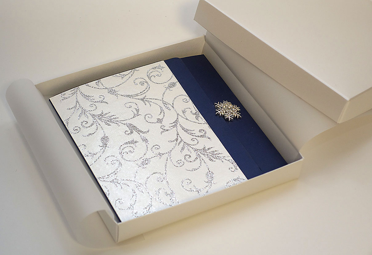 /uploads/sub/73645_navy_snowflake_wedding_invite.jpg